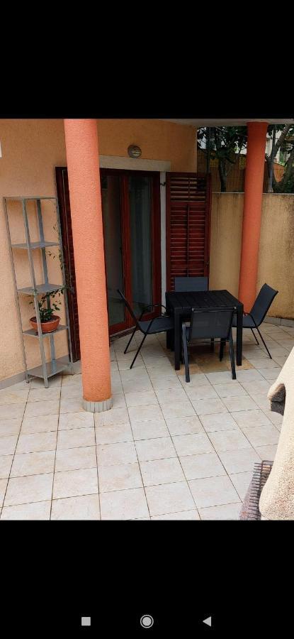Apartments Graciela Пула Екстер'єр фото